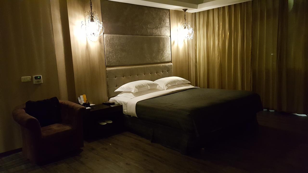 The Riverside Hotel & Motel Cao Hùng Ngoại thất bức ảnh